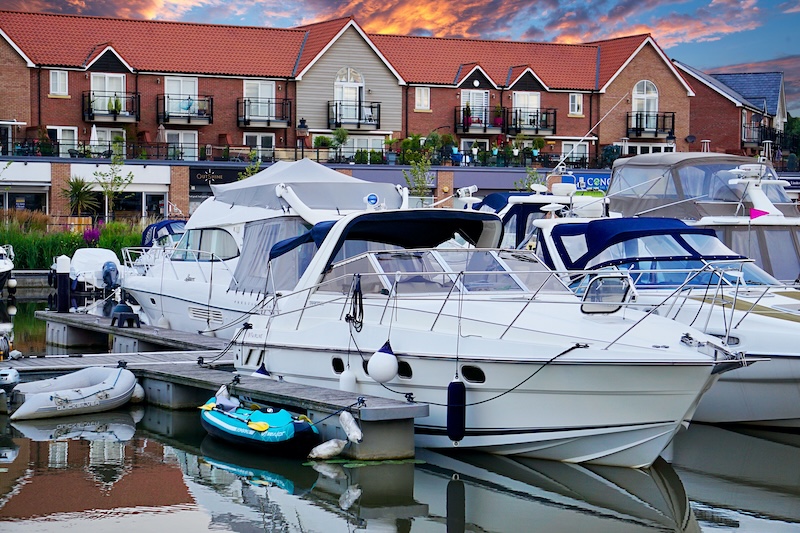 Discover boats