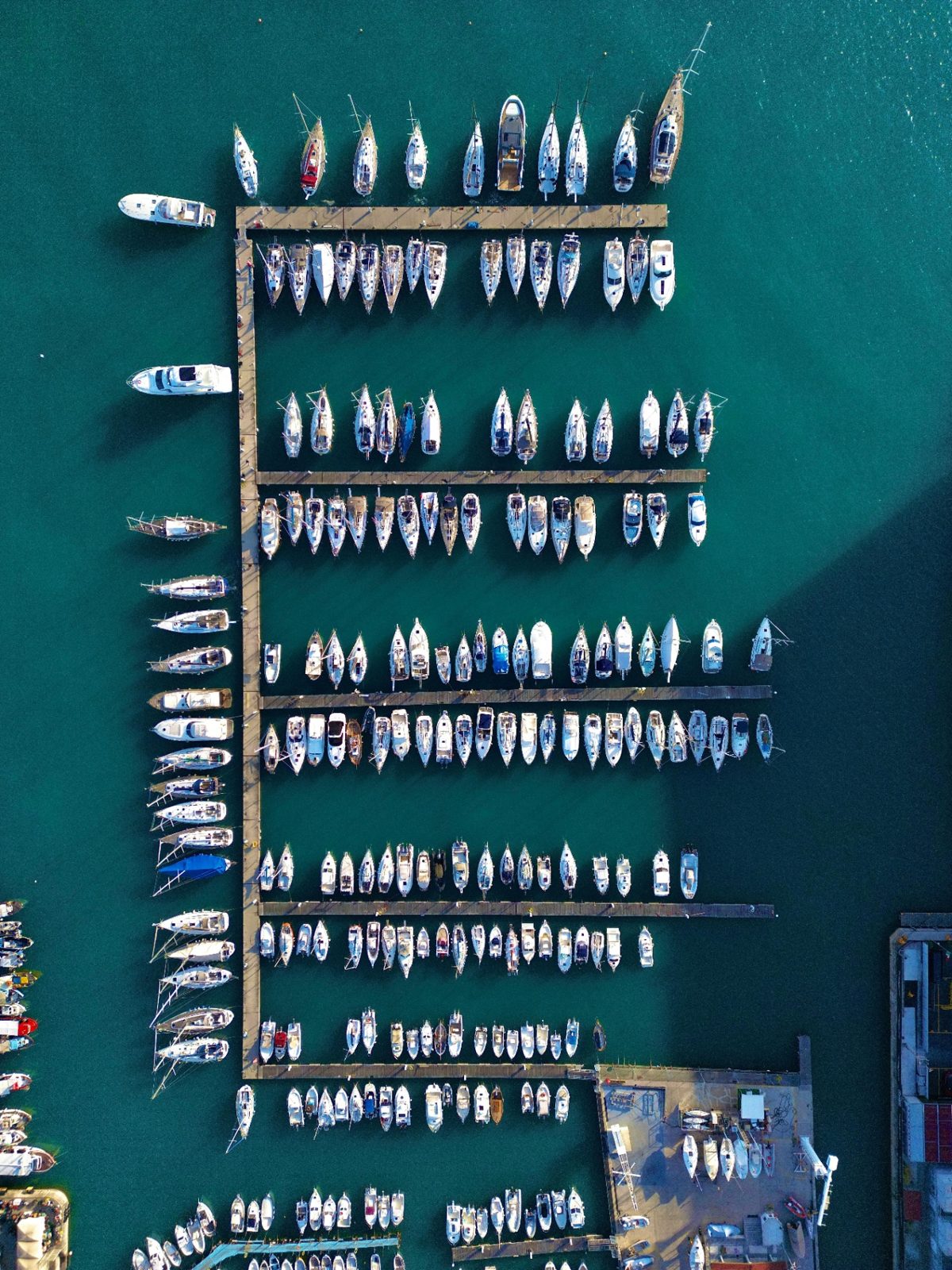 Talk to the boats around you. Help each other out.